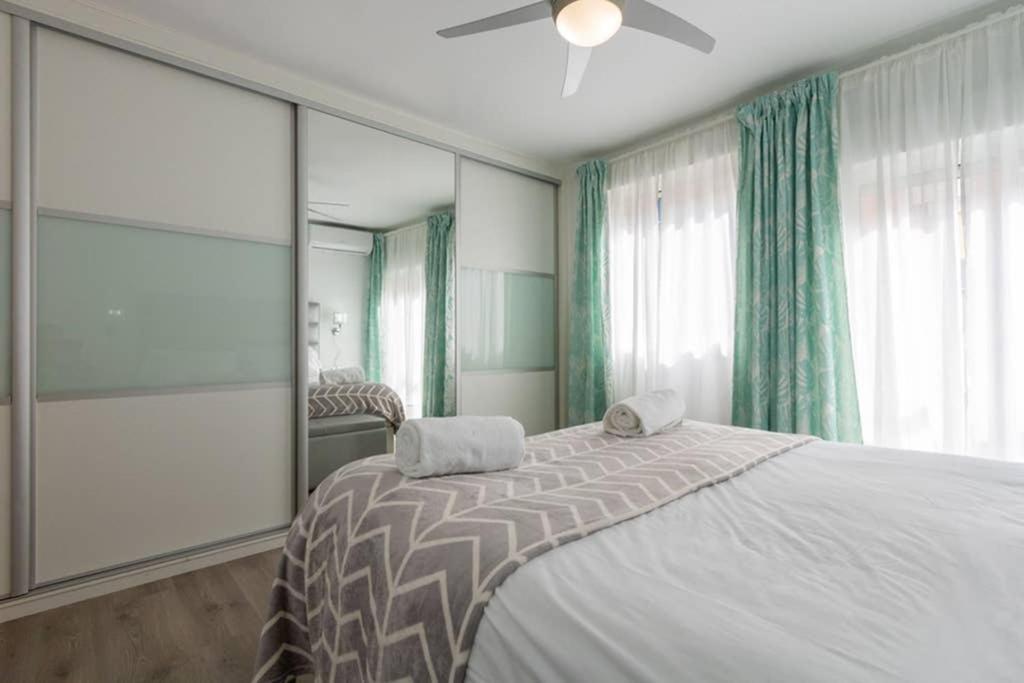 Triana Maestro Deluxe By Valcambre Apartment Seville Exterior photo